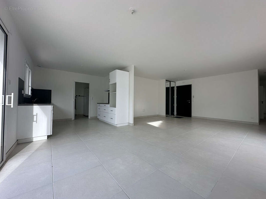 Maison à VAUX-SUR-MER