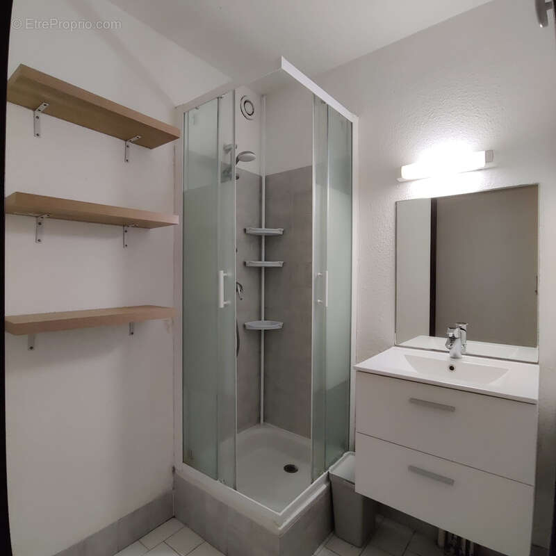 Appartement à MAUGUIO