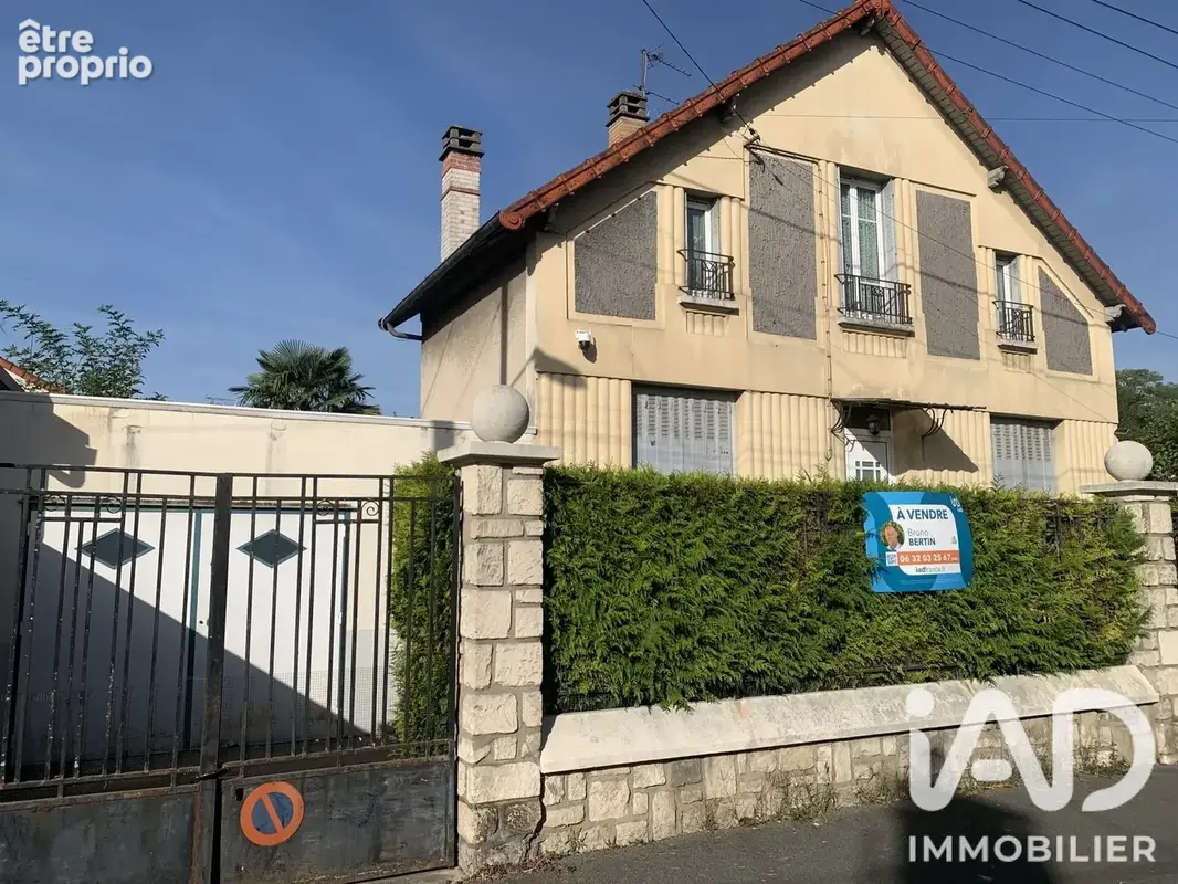 Photo 1 - Maison à VILLENEUVE-LE-ROI