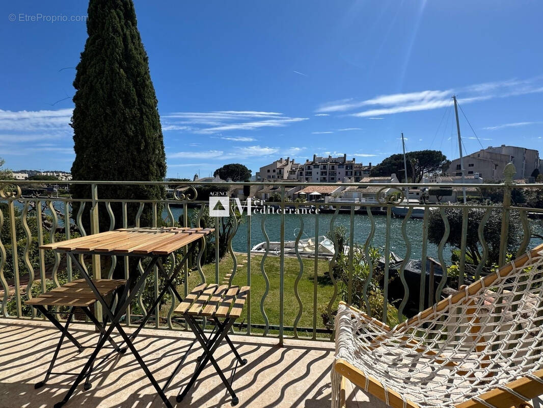Appartement à GRIMAUD