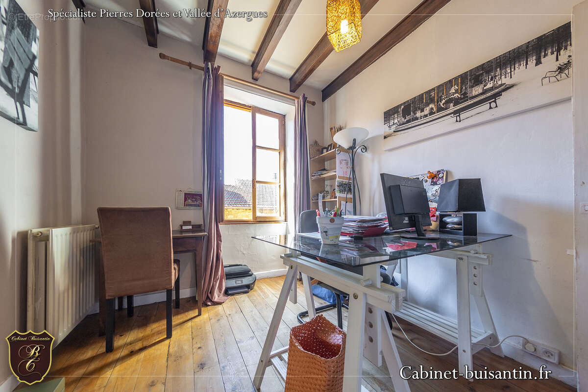 Maison en pierre de caractère : alliance du charme et du potentiel - photo 10