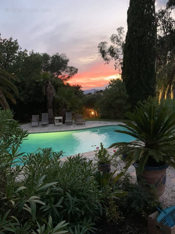 Maison à FREJUS