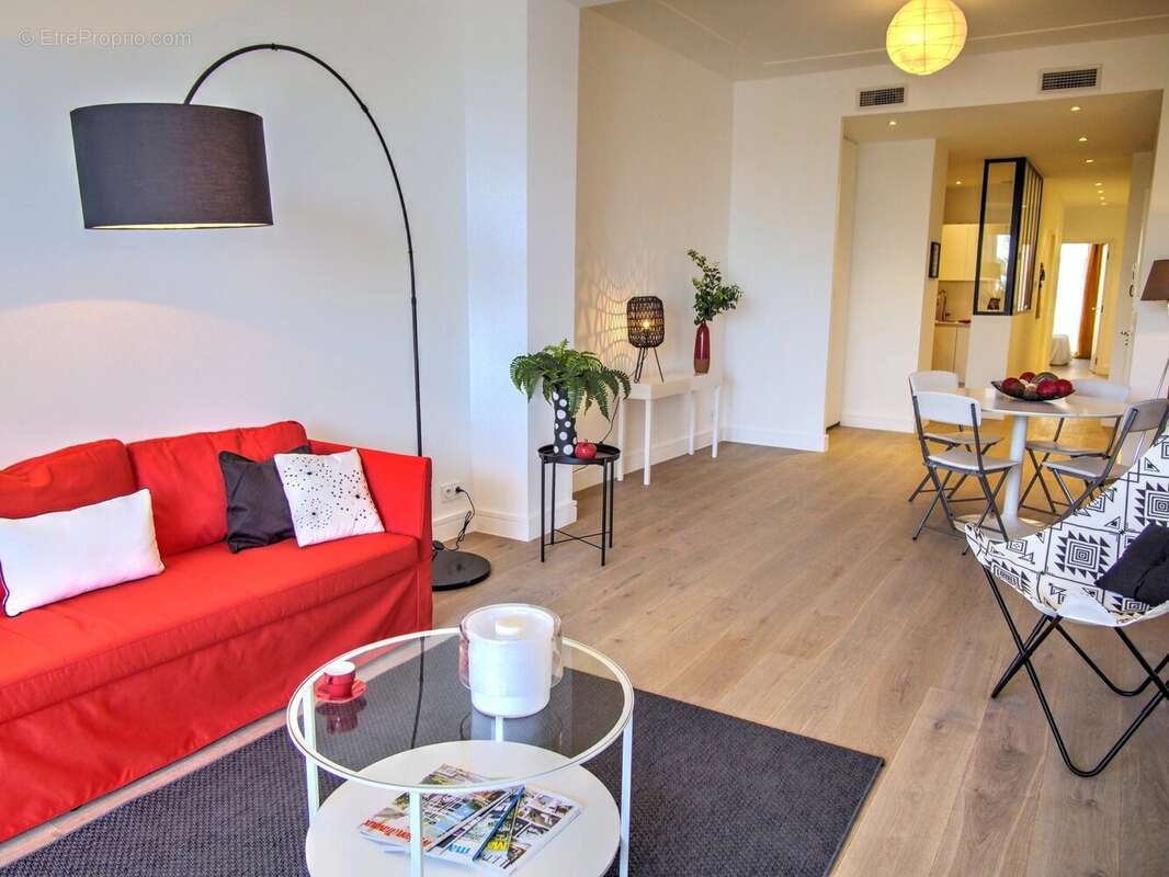 Salon Parquet - Appartement à NICE