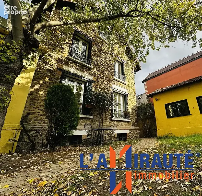 Maison à SARTROUVILLE