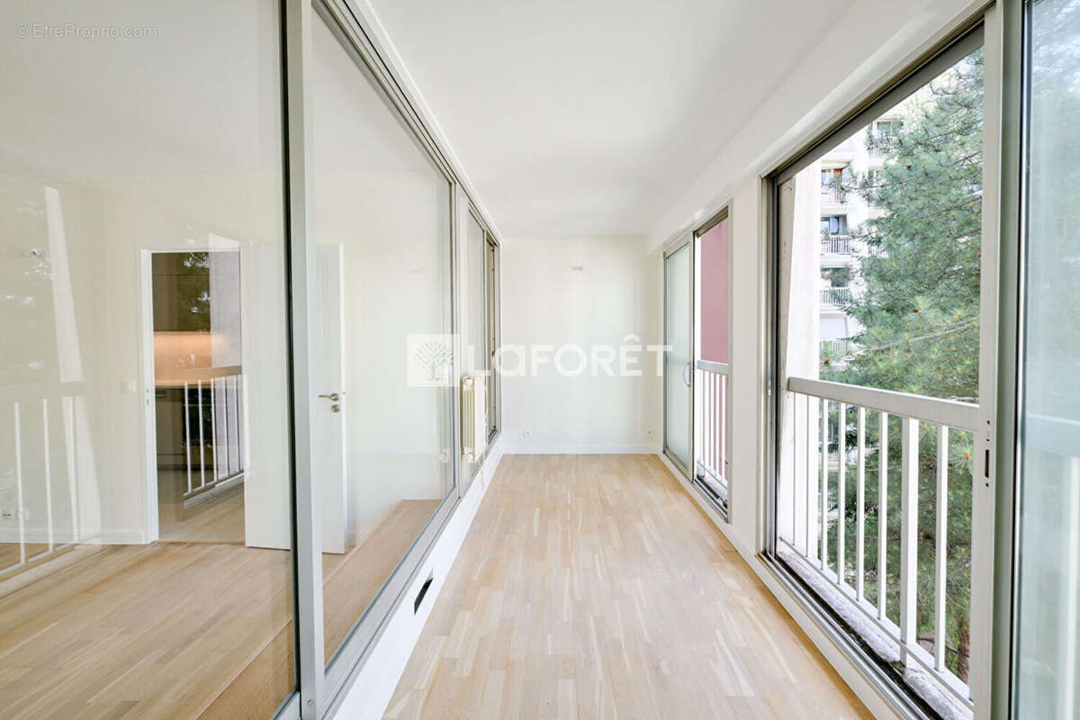 Appartement à PARIS-20E