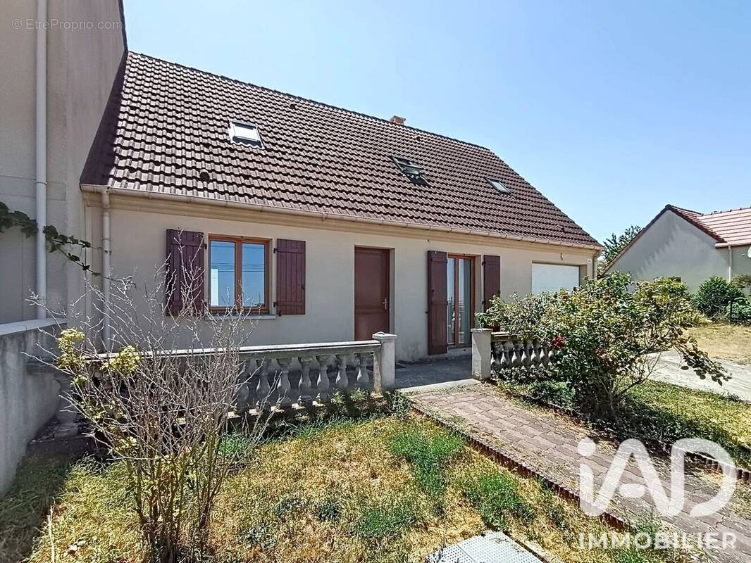 Photo 1 - Maison à CHAMPIGNY