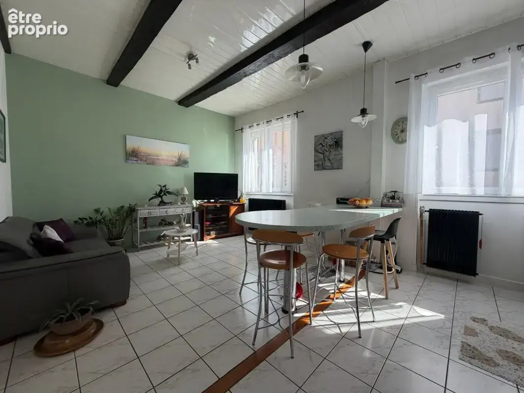 Maison de bourg lumineuse et spacieuse - Châtel-Guyon (63140) - photo 1