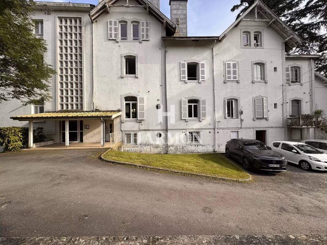 Appartement à BILLERE
