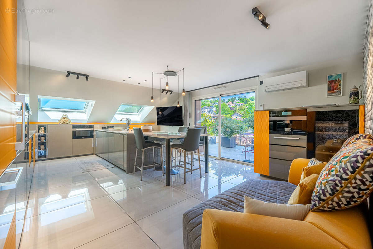 Appartement à AIX-LES-BAINS