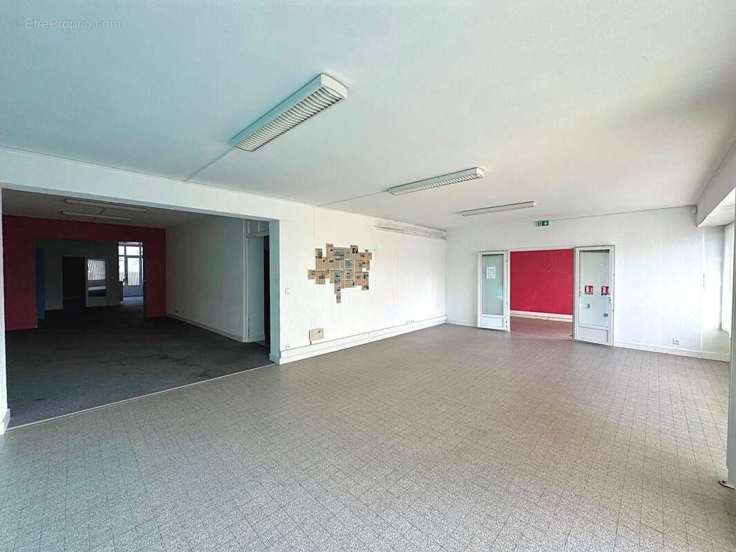 Commerce 202 m² à Floirac  - photo 3