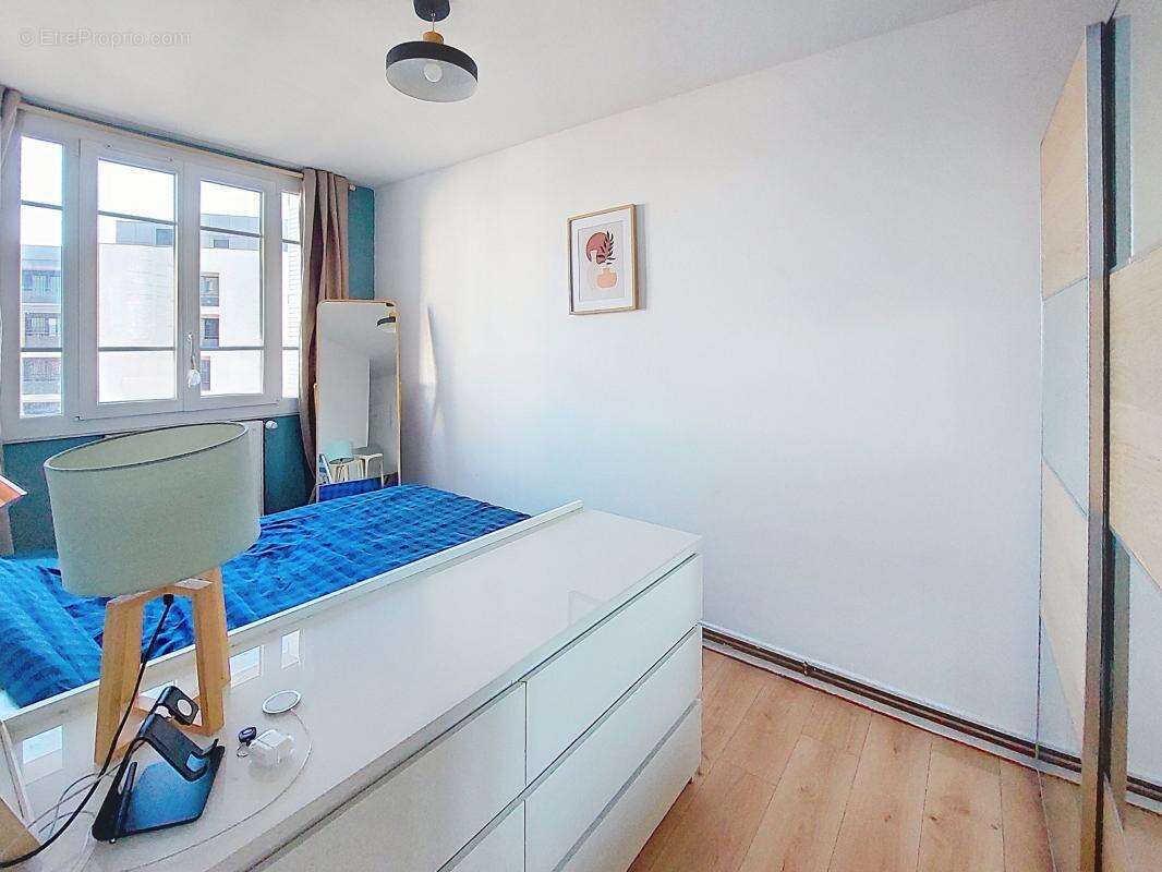 Appartement à LYON-8E