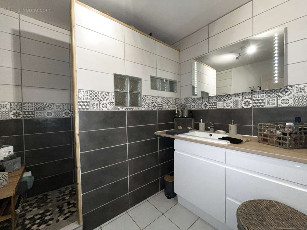 Maison à LEZIGNAN-CORBIERES