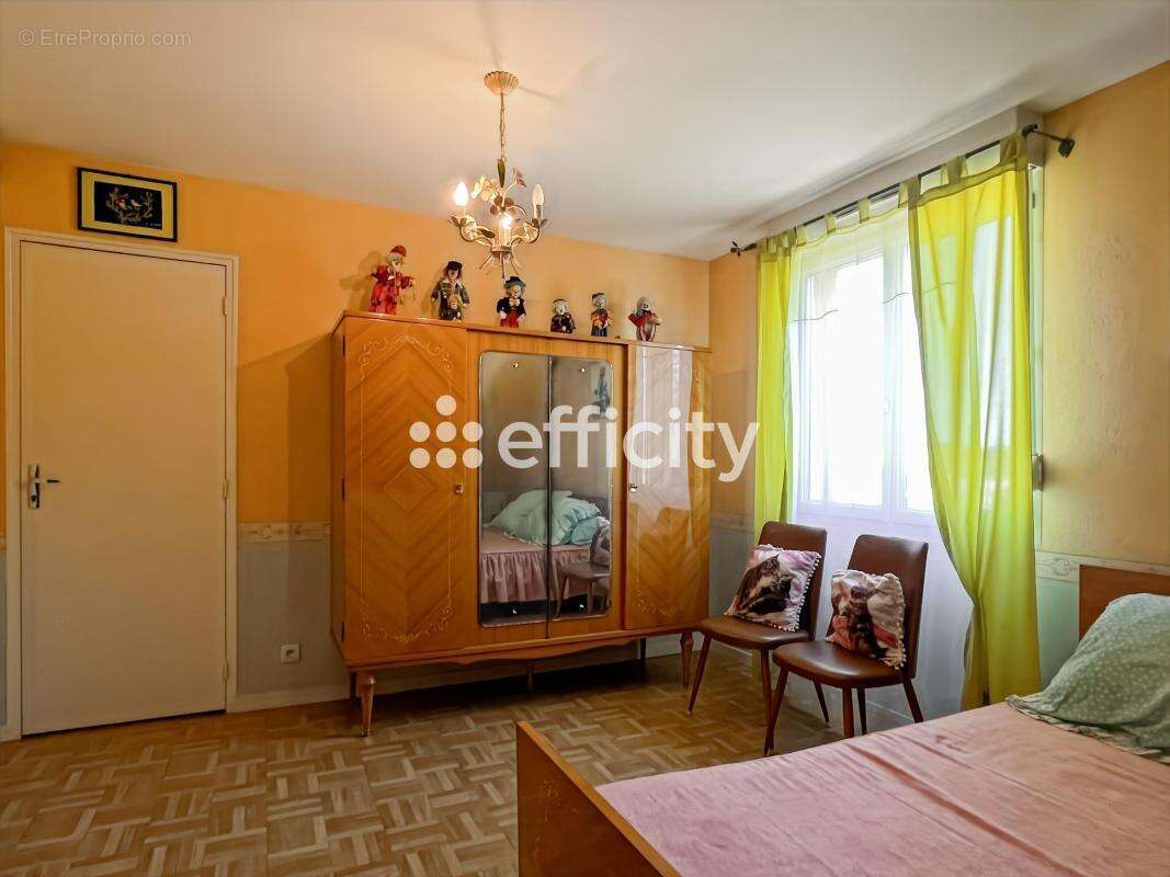 Maison 123 m² à Saint-Germain-Du-Corbeis  - photo 10