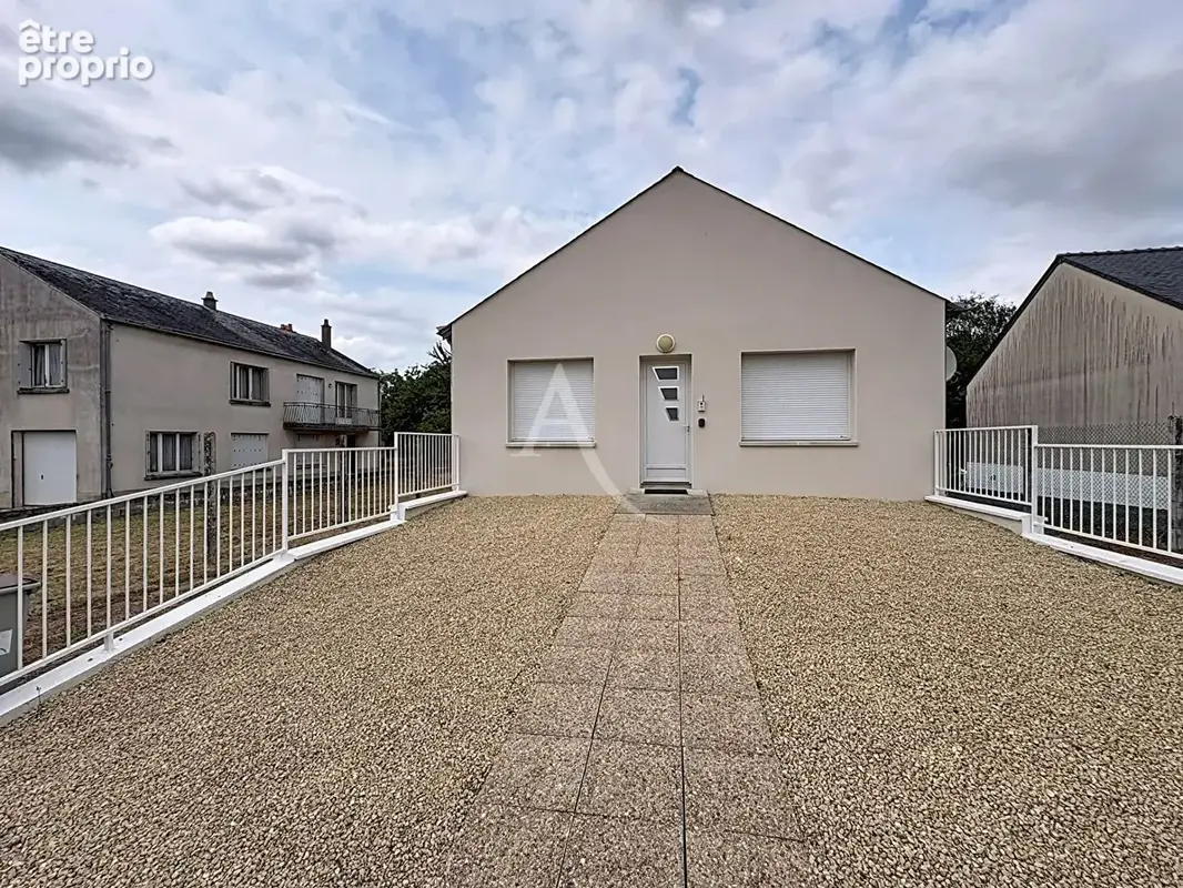 Maison de plain-pied 94 m² à Distré (Pocé), proche des commerces. - photo 9