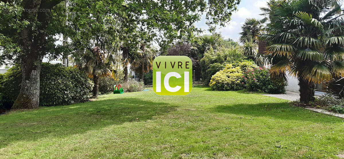 Maison à LA CHAPELLE-DES-MARAIS