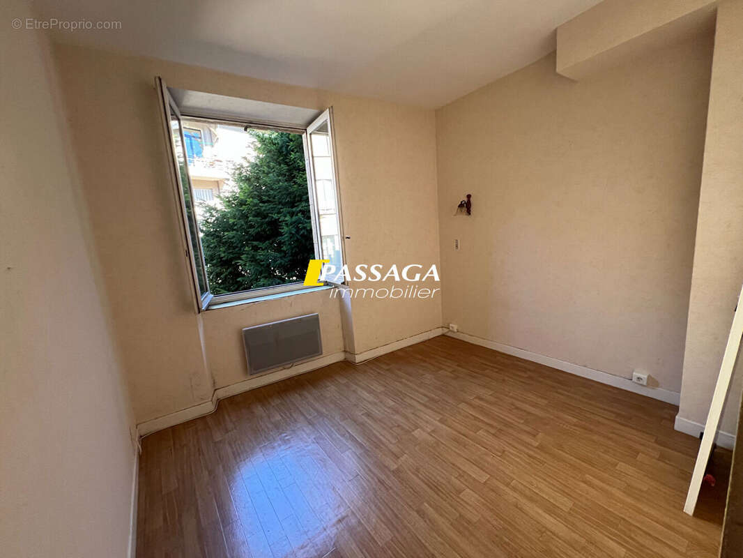 A VENDRE - Appartement T3 avec cave - RODEZ centre - photo 5