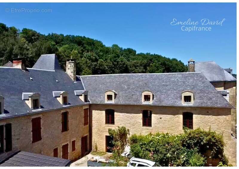 Maison à SALIGNAC-EYVIGUES