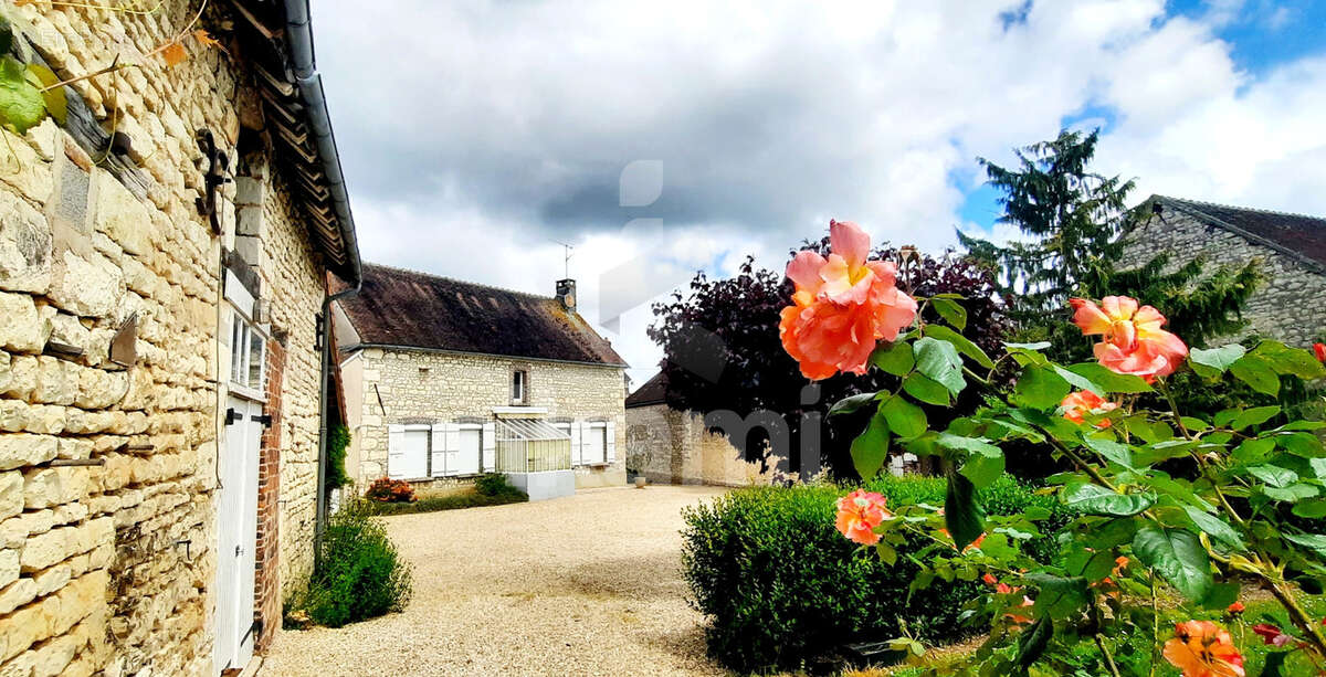 Maison à CHAMPLAY