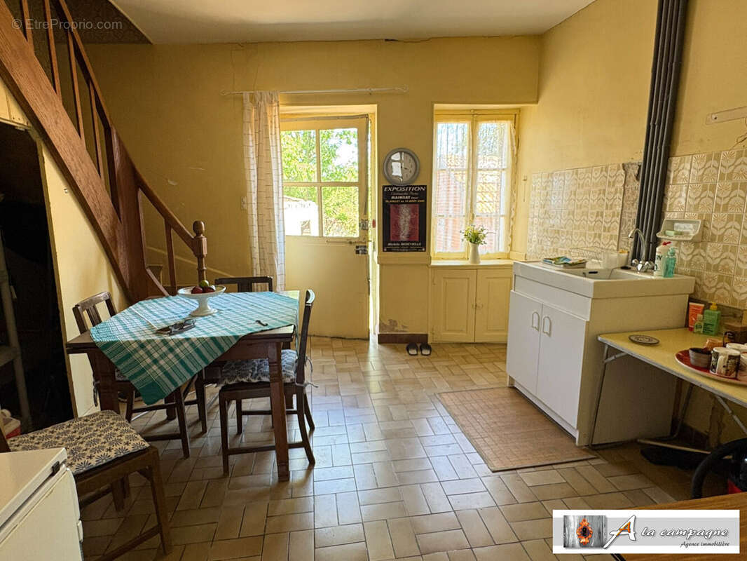 Maison 133 m² à Sannat  - photo 5
