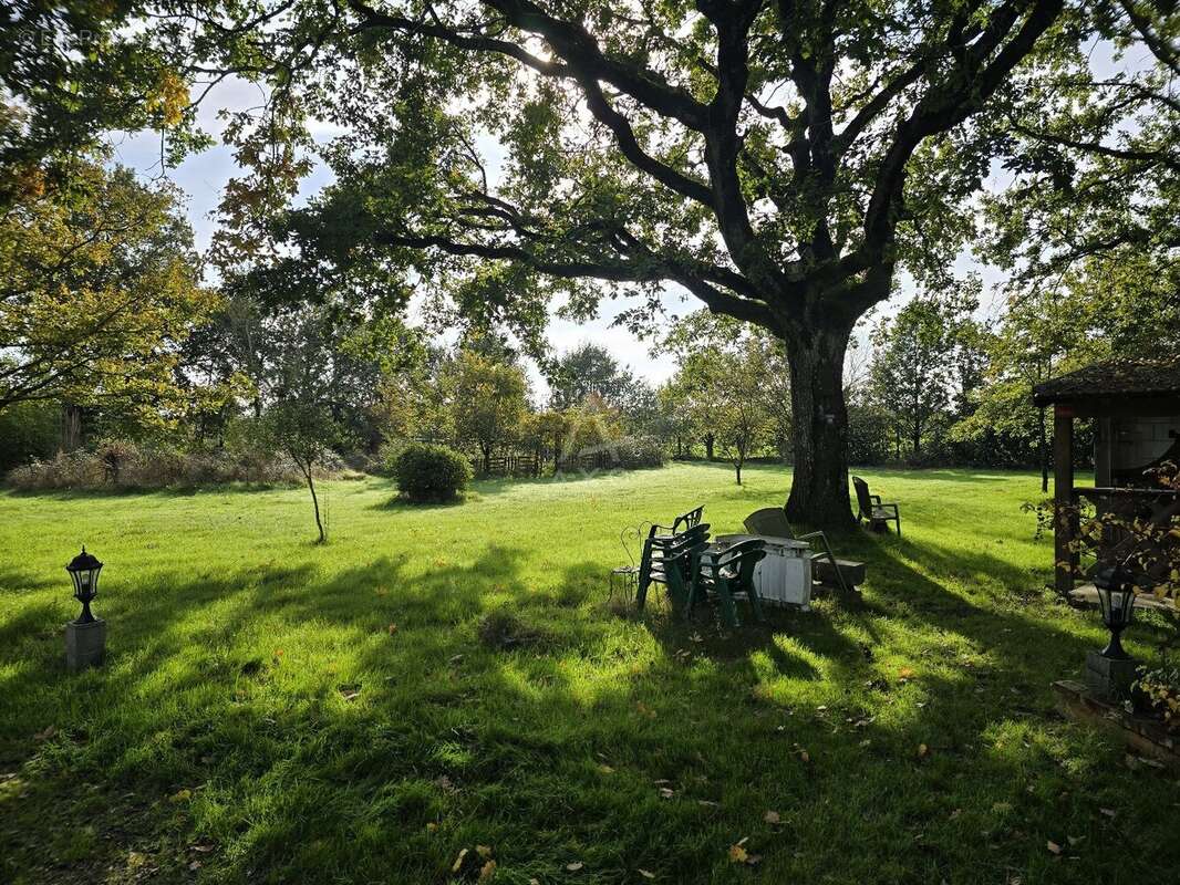 Terrain à L&#039;HERBERGEMENT