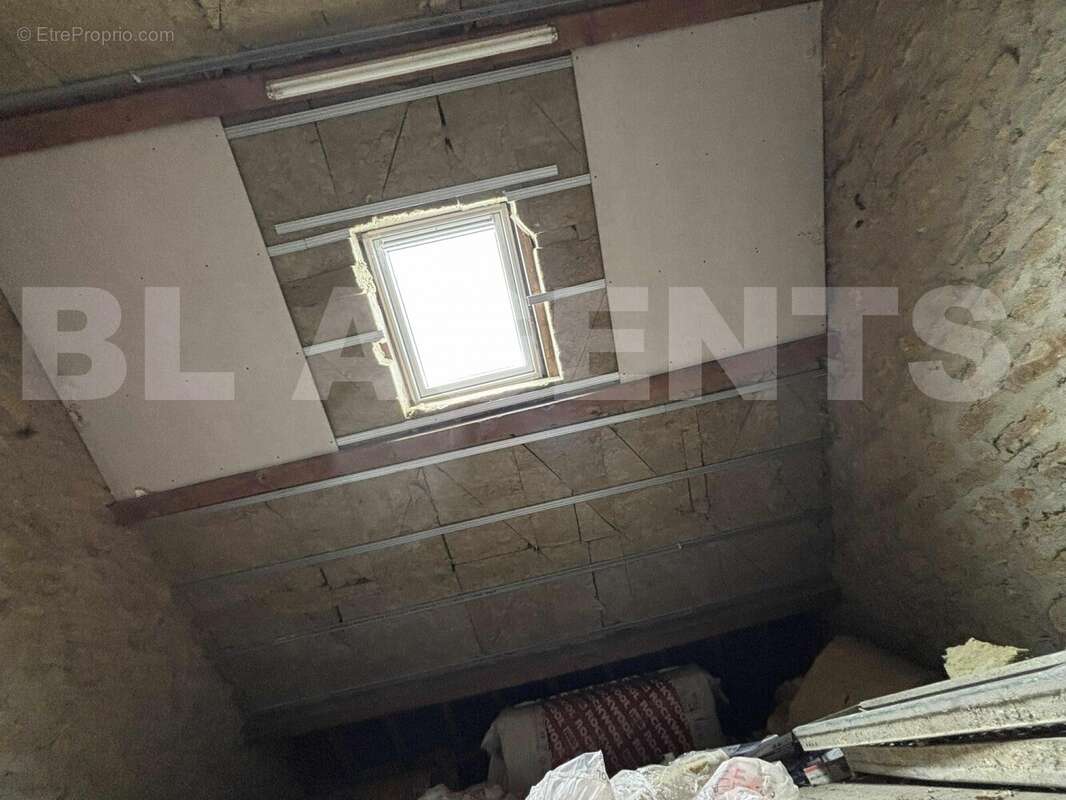 greniers - Maison à CARIGNAN