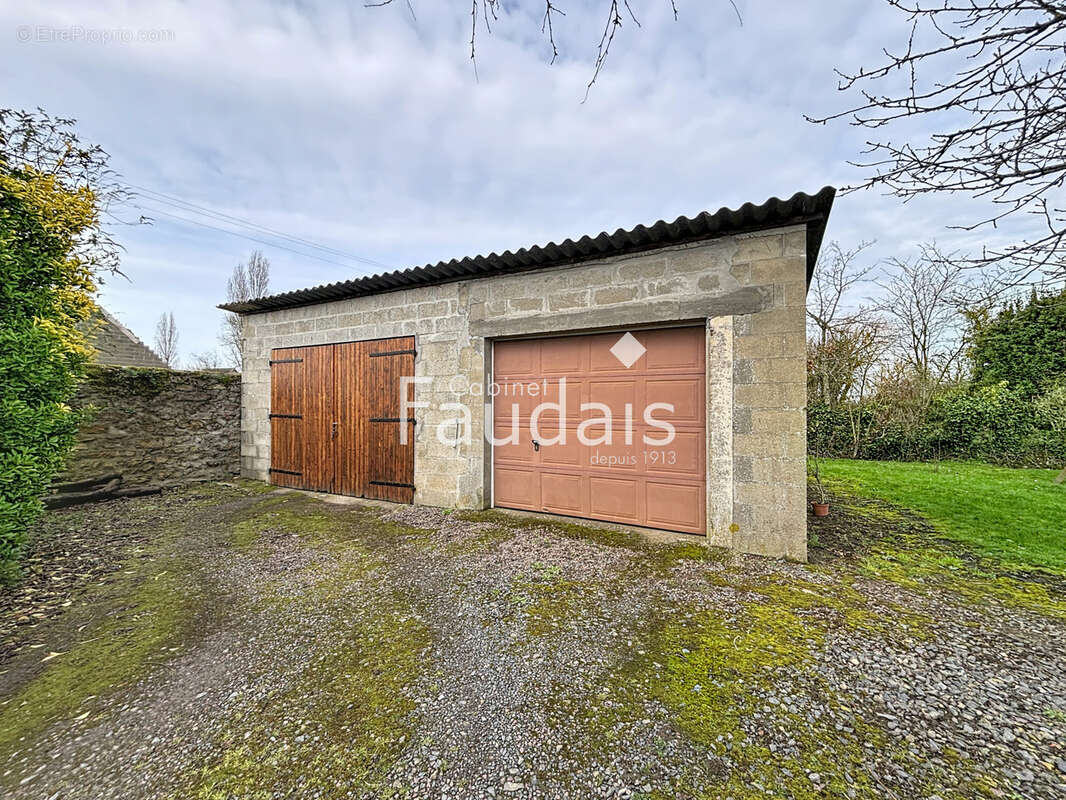 Maison à HOTTOT-LES-BAGUES