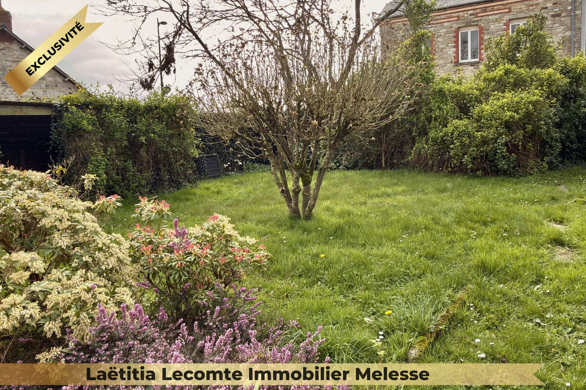 Maison à MELESSE