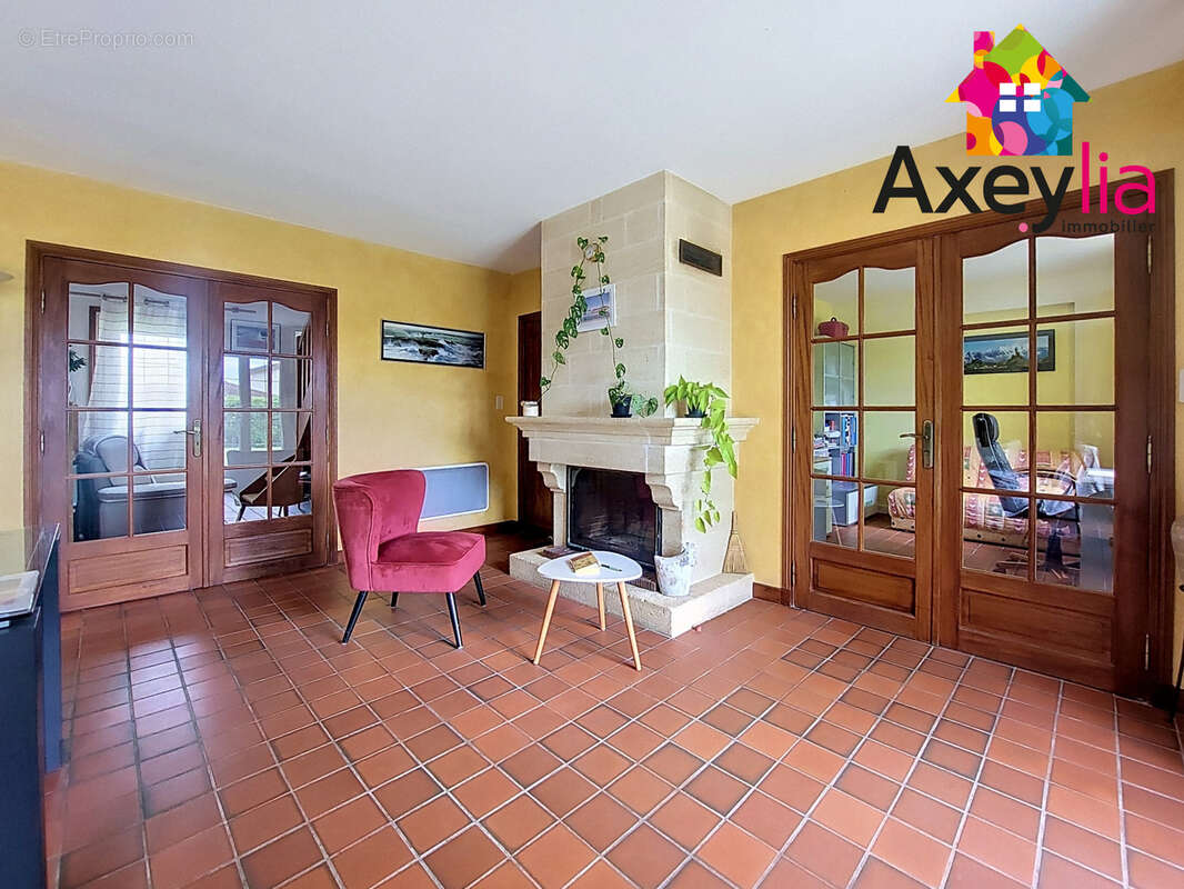 Maison à PERREUX