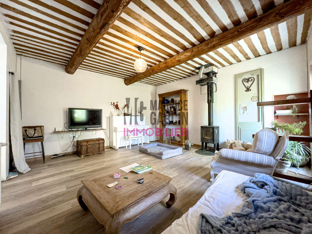 Maison à CHEVAL-BLANC