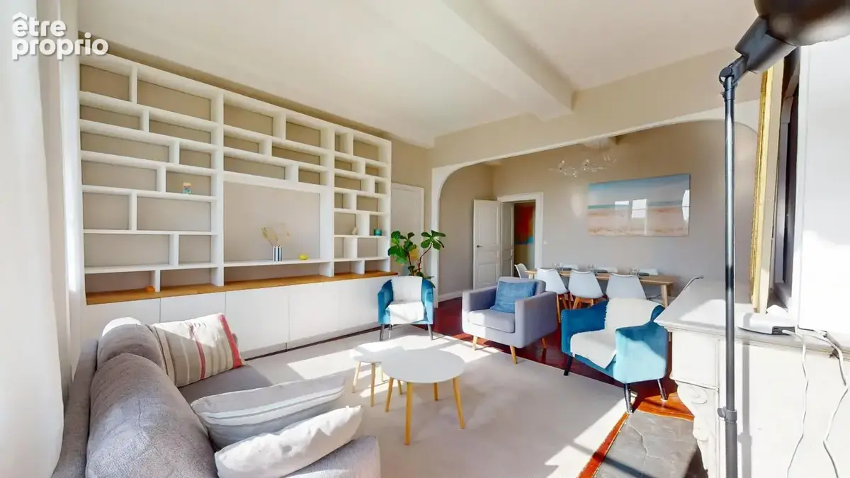 UNIQUE - Appartement d'exception de 147 m² avec vue panoramique sur le Rhône - photo 3