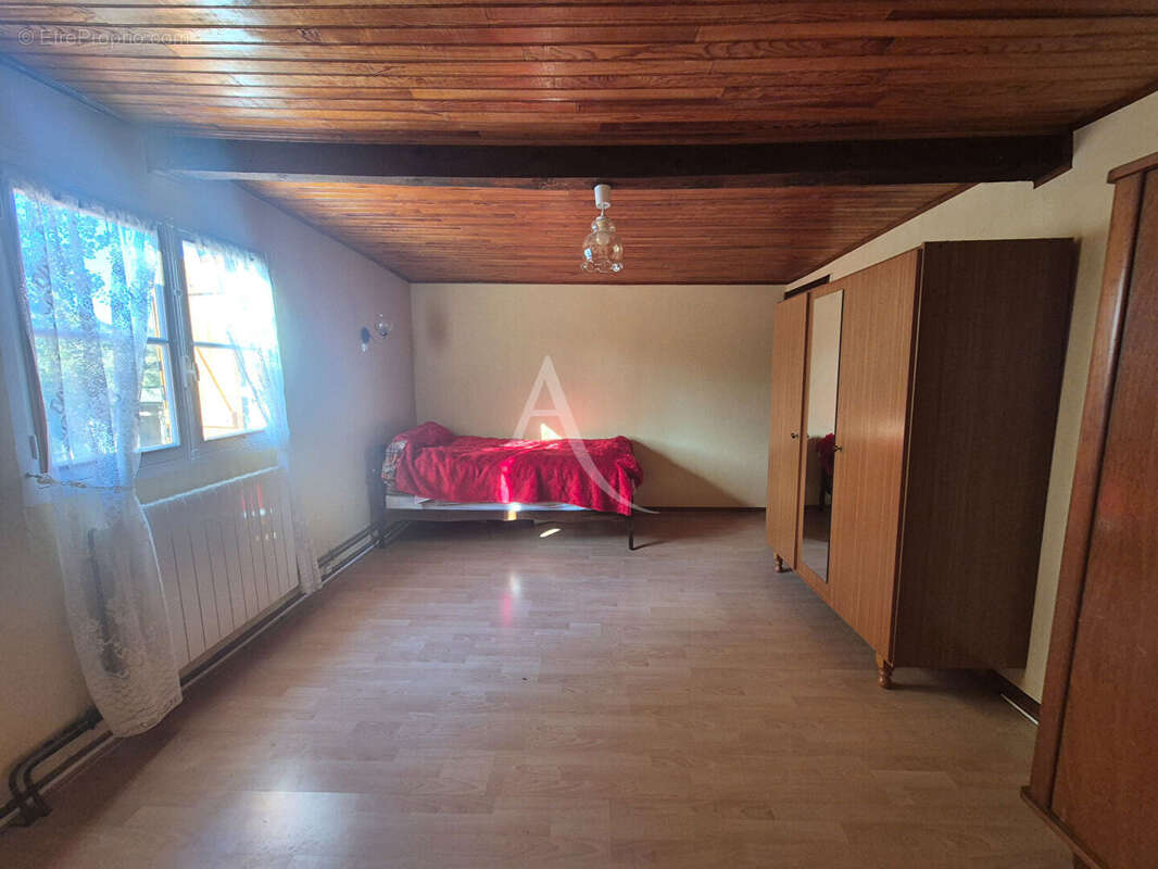 Maison à VILLENEUVE-DE-MARSAN