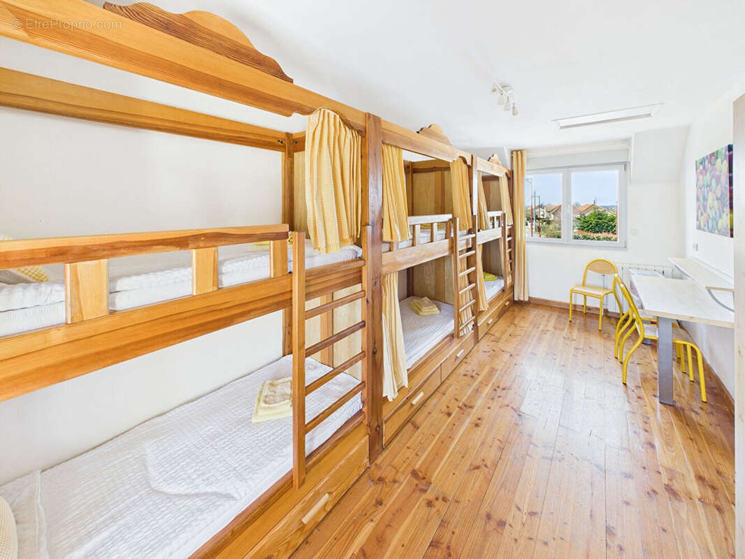 Maison à BOUSSAC-BOURG