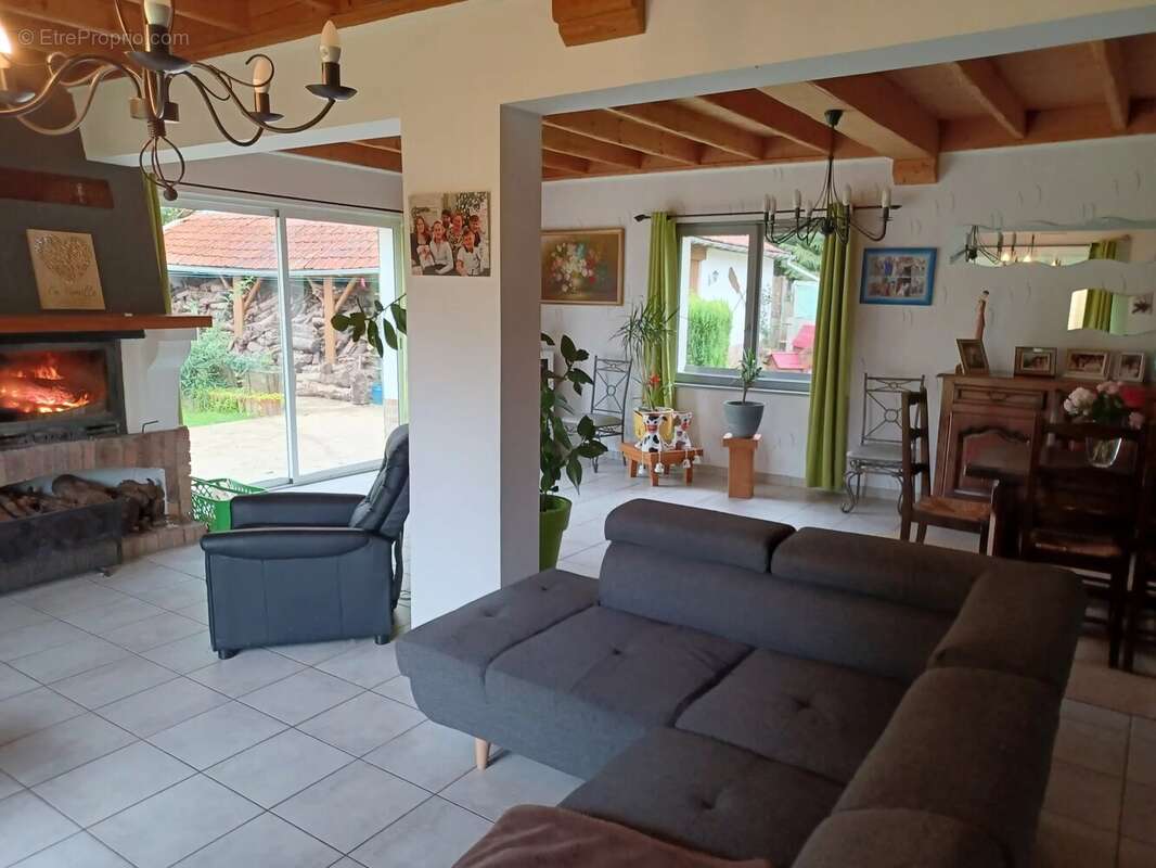 Maison à HUCQUELIERS