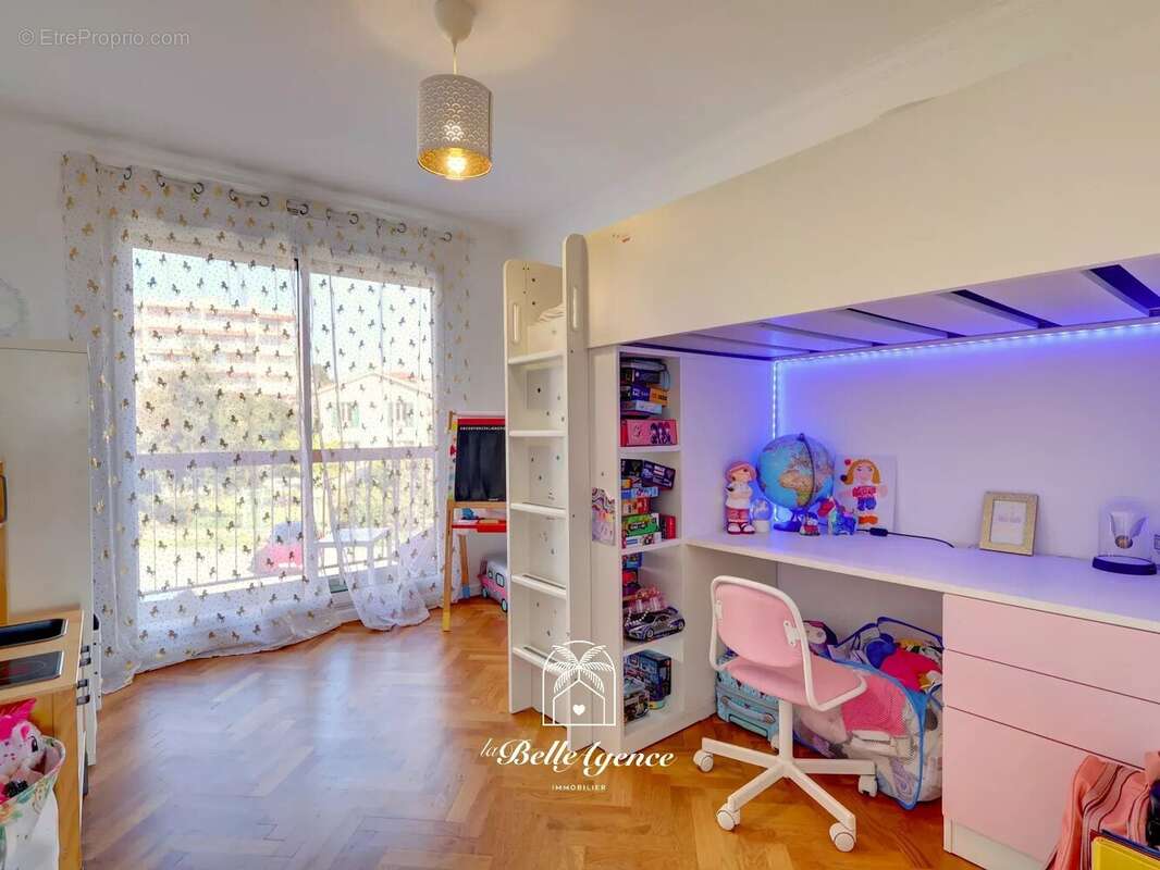 Appartement à CAGNES-SUR-MER