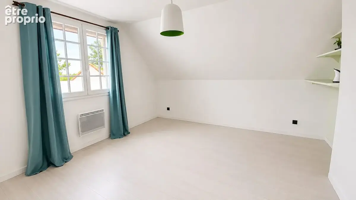 Maison 103 m² à Sours  - photo 7