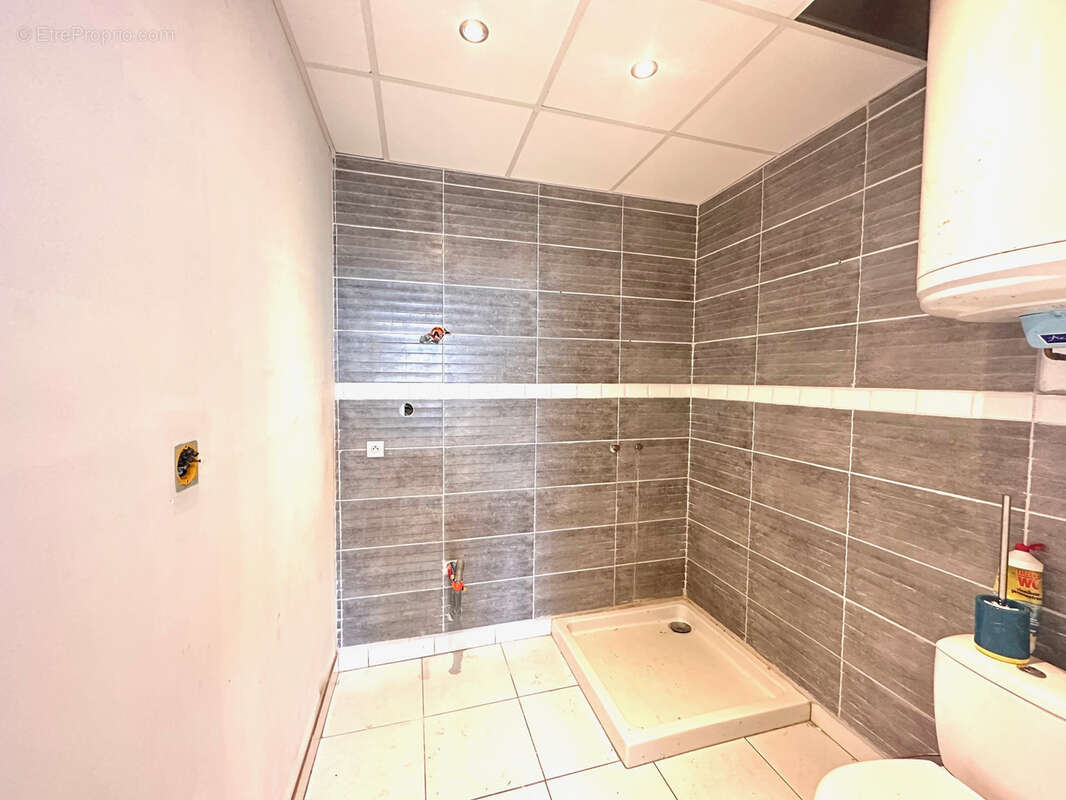 Vente appartement plateau , Duplex , avec terrain et Hangar - photo 8