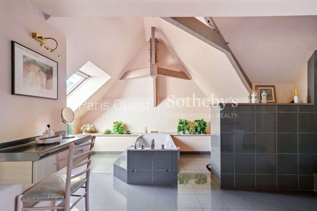 Maison à CHAMPIGNY-SUR-MARNE