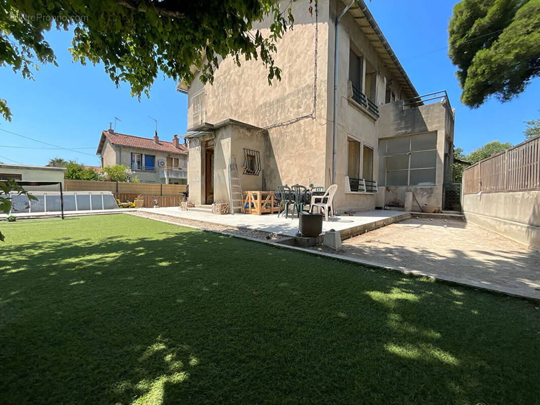 Appartement à MARSEILLE-15E