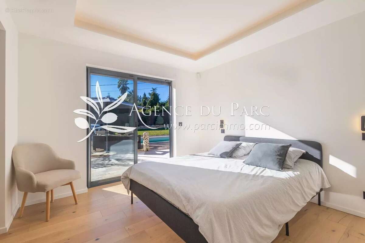 Maison à MOUGINS