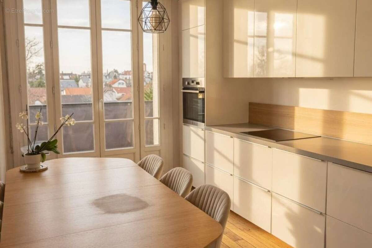 Appartement à SAINT-MAUR-DES-FOSSES