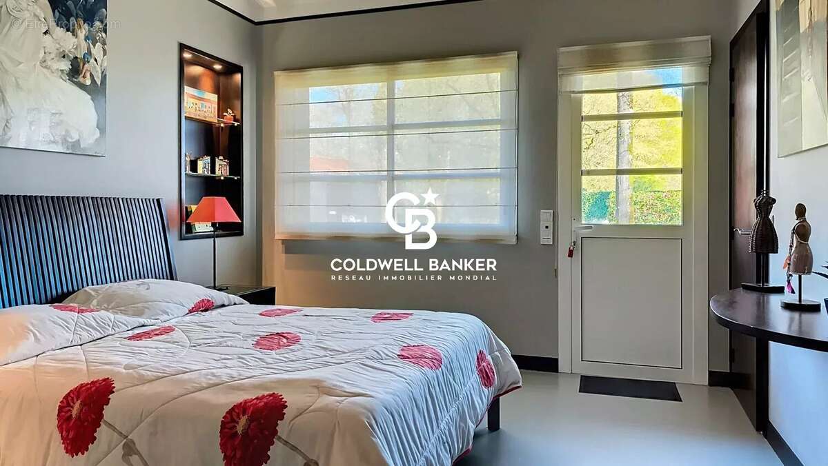 Maison à LES HERBIERS