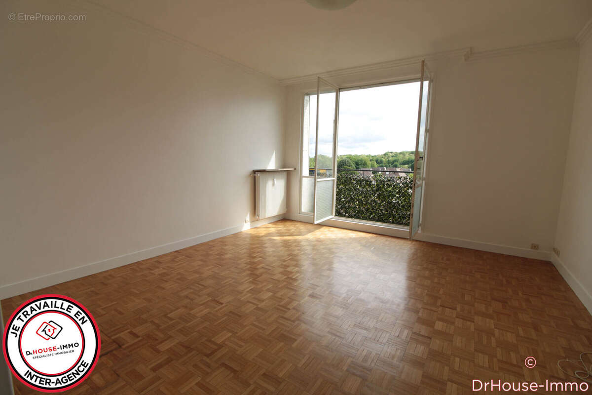 Appartement à BOIS-D'ARCY