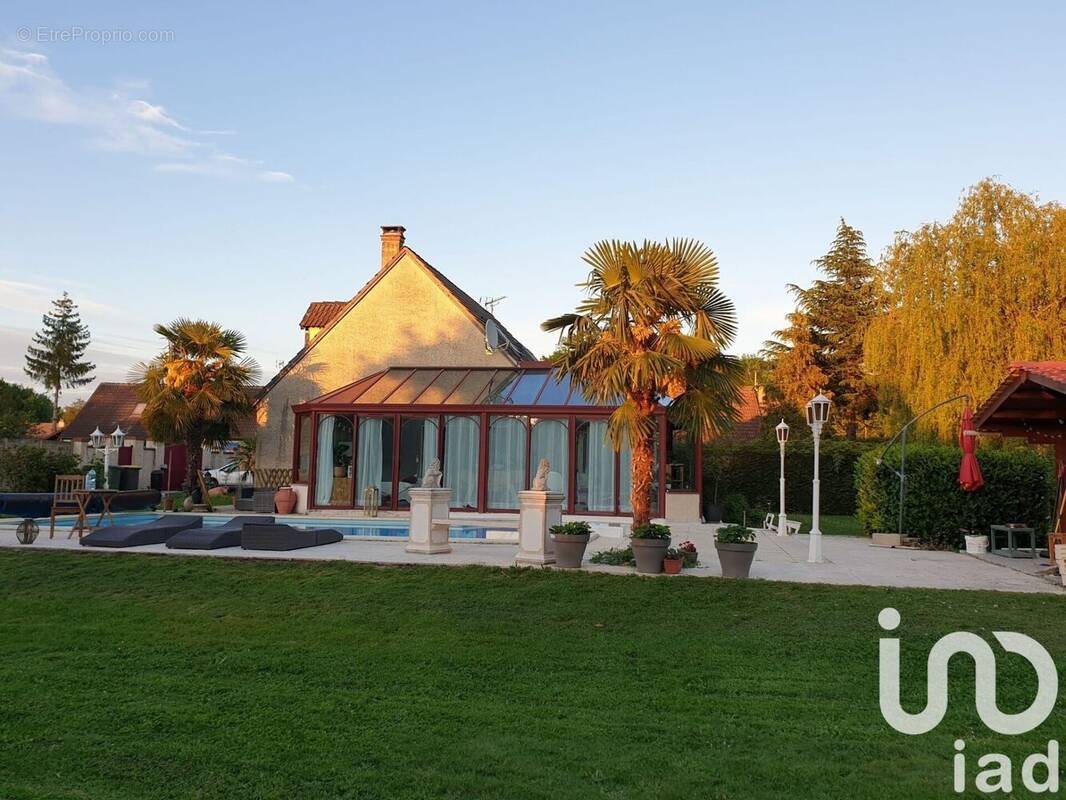 Photo 1 - Maison à SAINTE-GEMME-MORONVAL