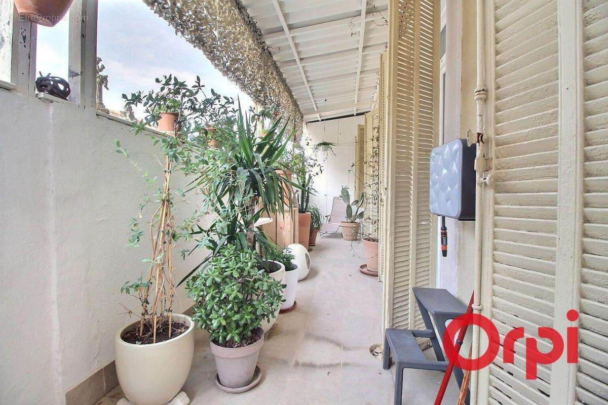 Appartement à MARSEILLE-2E