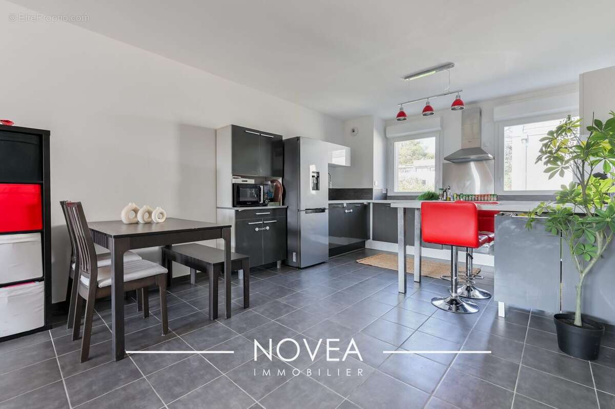 Appartement à SAINT-CYR-AU-MONT-D'OR