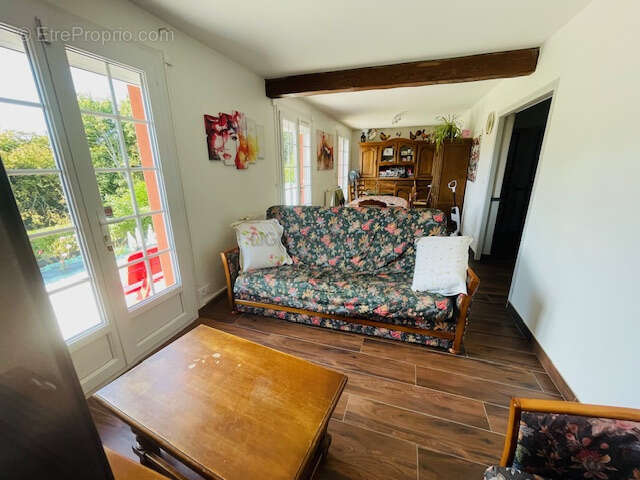 Maison à GREGES