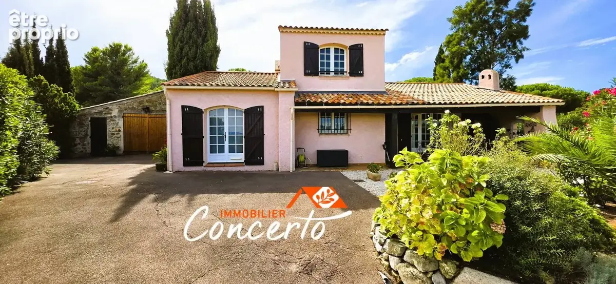 Vente villa avec piscine à Roquebrune-Sur-Argens. Var - photo 2