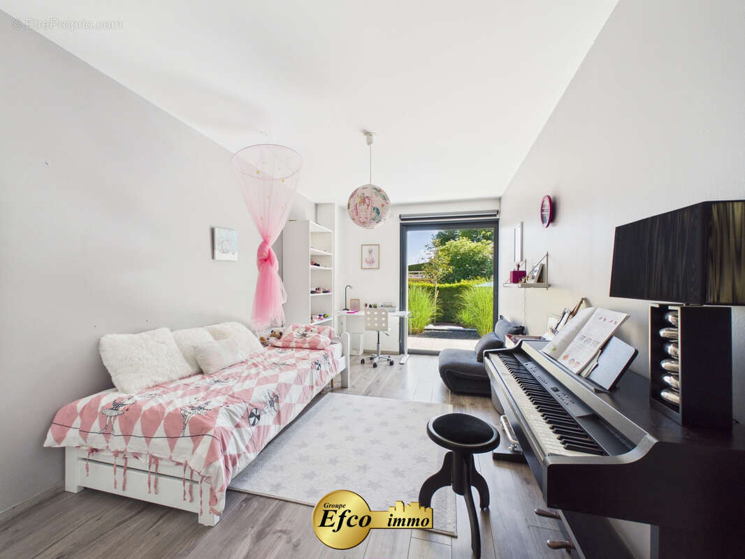 Villa d ' exception a hesingue - photo 11