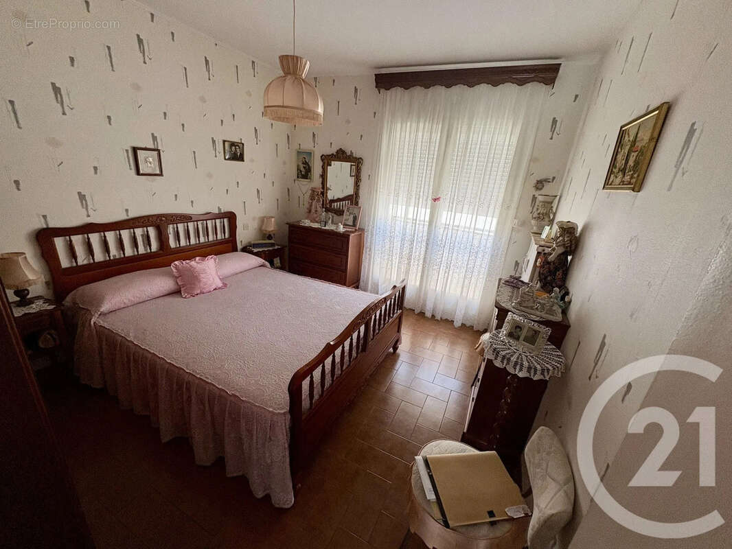 Appartement 62 m² à Six-Fours-Les-Plages  - photo 5