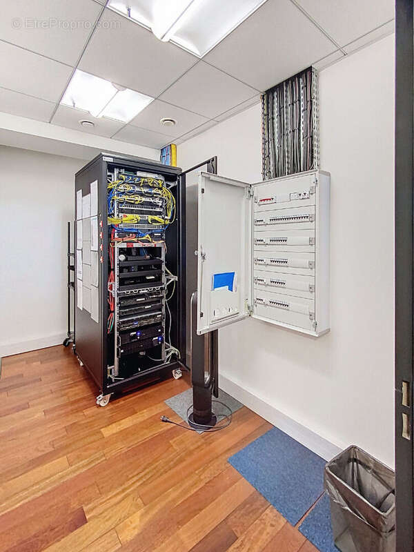 Commerce à BUSSY-SAINT-GEORGES